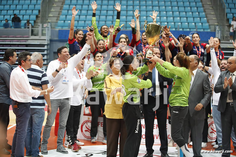 Handball/Finale Coupe Club Africain-CSF Moknine 30-25