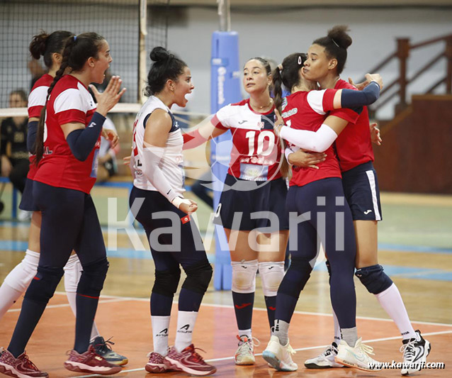 Volley-ball-Finale Dames : Club Sportif Sfaxien - CF Carthage 3-2