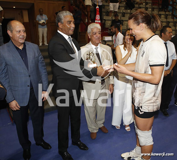 Volley-ball-Finale Dames : Club Sportif Sfaxien - CF Carthage 3-2