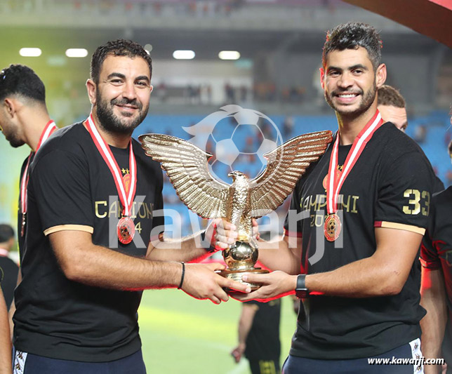 Remise du trophée de championne de Tunisie 2023-2024 à l'Espérance de Tunis