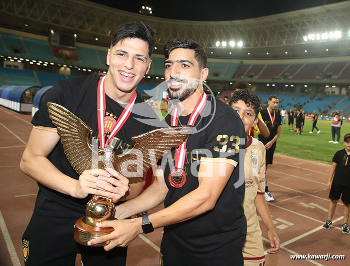 Remise du trophée de championne de Tunisie 2023-2024 à l'Espérance de Tunis