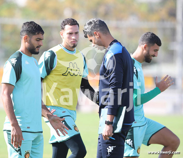 Espérance de Tunis : 1ère séance d'entrainement de Laurentiu Reghecampf