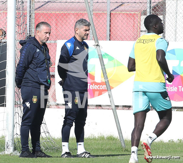 Espérance de Tunis : 1ère séance d'entrainement de Laurentiu Reghecampf