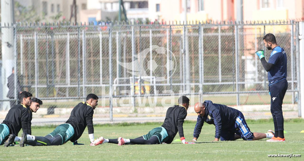 Espérance de Tunis : 1ère séance d'entrainement de Laurentiu Reghecampf