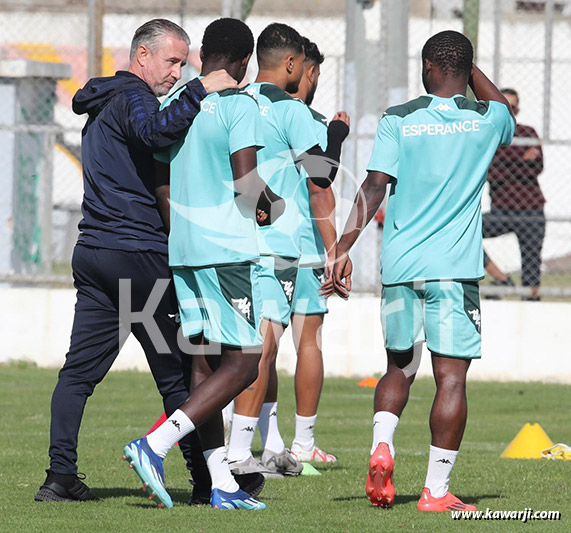 Espérance de Tunis : 1ère séance d'entrainement de Laurentiu Reghecampf