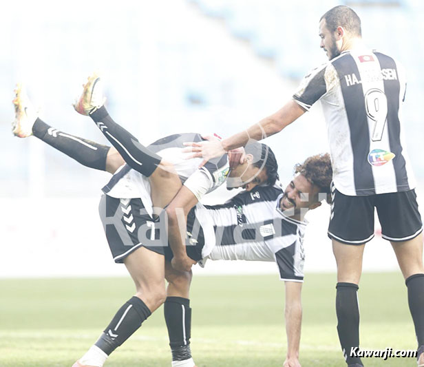 CC-J6 : CS Sfaxien - Bravos do Maquis 4-0