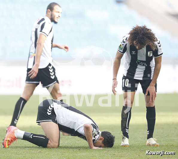 CC-J6 : CS Sfaxien - Bravos do Maquis 4-0