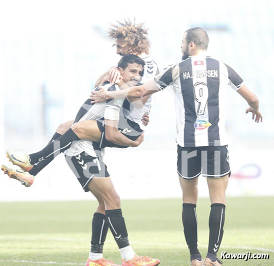 CC-J6 : CS Sfaxien - Bravos do Maquis 4-0